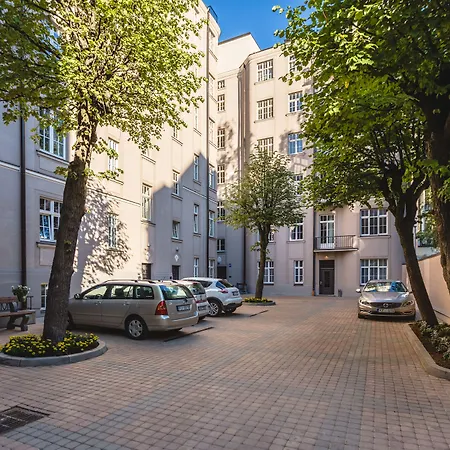 Lux - Skolas Aparthotel