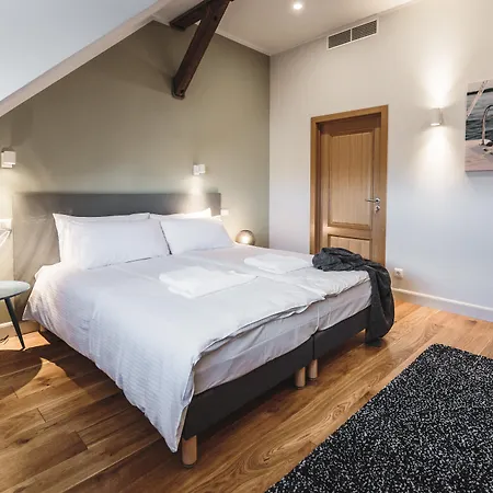Aparthotel Lux - Skolas