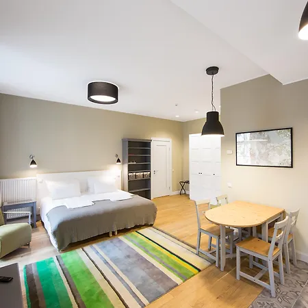 Lux - Skolas Aparthotel
