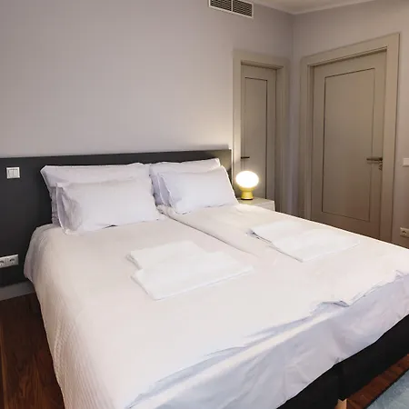 Lux - Skolas 4* Riga