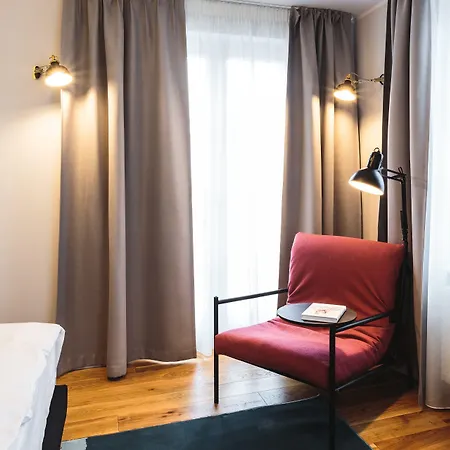 Apart-hotel Lux - Skolas 4*