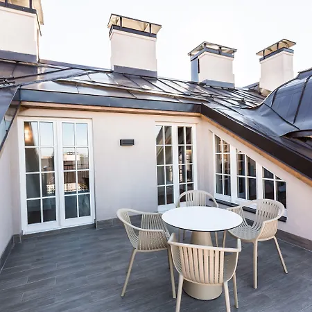 Lejlighedshotel Lux - Skolas 4*