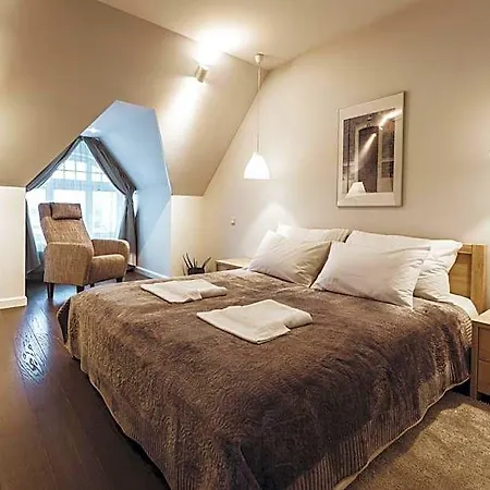 Apart-hotel Lux - Skolas 4*