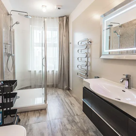 Lux - Skolas Hotel apartamentowy