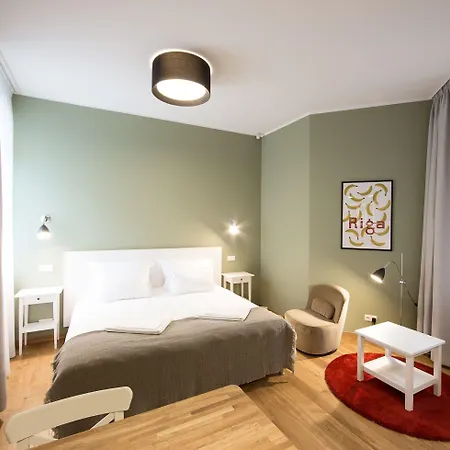 Lux - Skolas Hotel apartamentowy Ryga