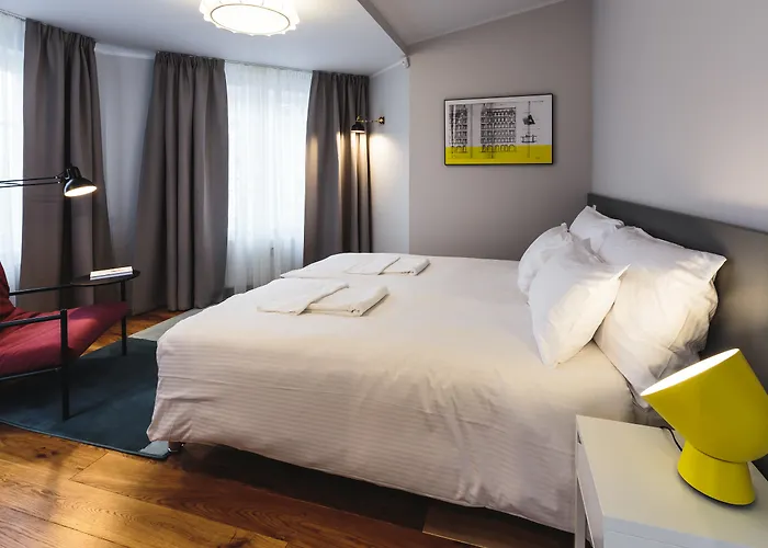 Lejlighedshotel Lux - Skolas Riga