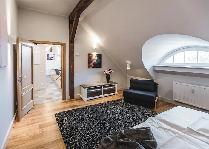 Lux - Skolas 4* Riga