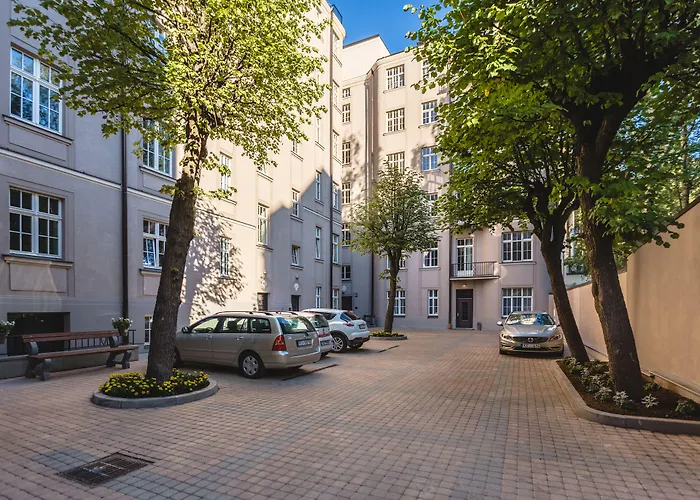 Lux - Skolas Appart hôtel