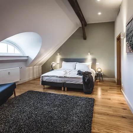 アパートホテル Lux - Skolas リガ