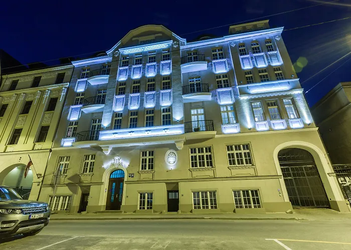 Lux - Skolas Apart-hotel 4*